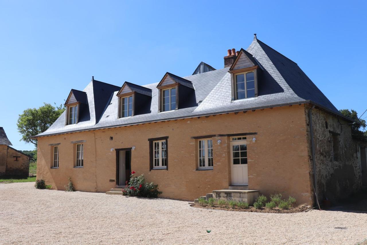 Le Plessis Aux Oiseaux Hotell Saint-Fort Exteriör bild