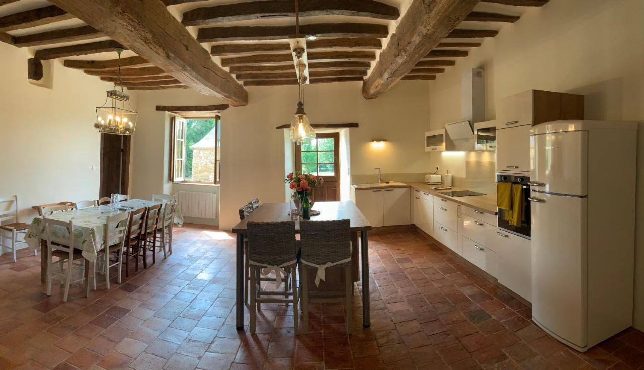 Le Plessis Aux Oiseaux Hotell Saint-Fort Exteriör bild
