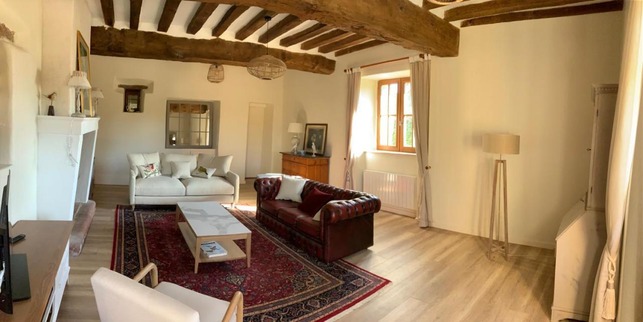Le Plessis Aux Oiseaux Hotell Saint-Fort Exteriör bild