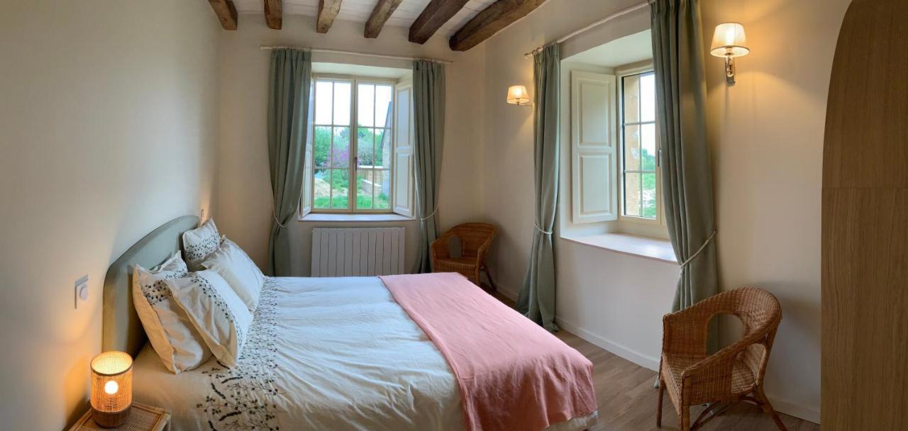 Le Plessis Aux Oiseaux Hotell Saint-Fort Exteriör bild
